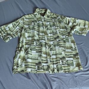 Green Casual Button Down Shirt with Geometric Pattern